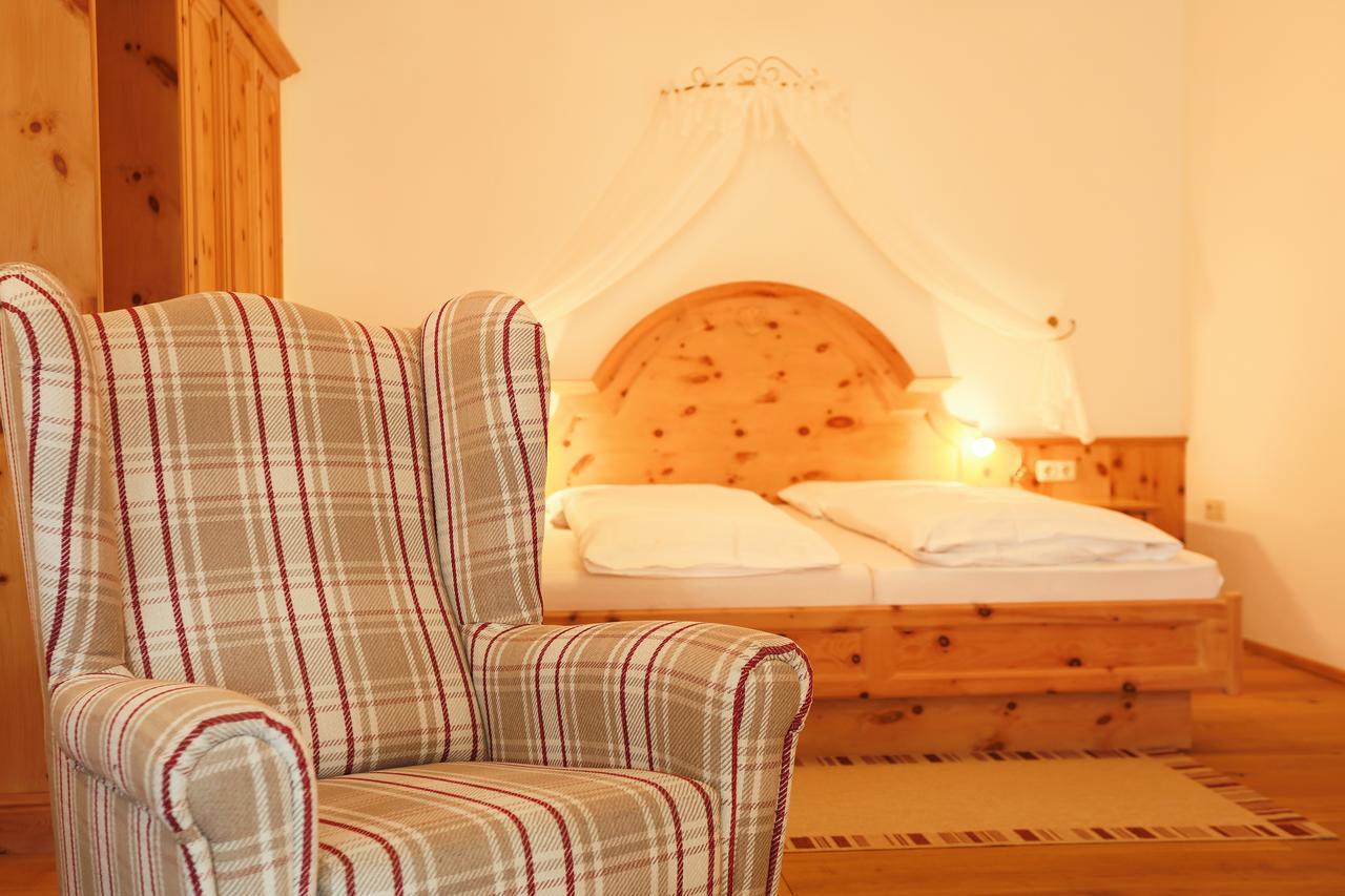Sattelbogener Hof Hotel Traitsching Eksteriør billede