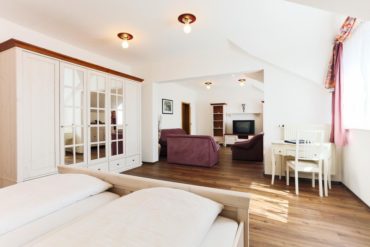 Sattelbogener Hof Hotel Traitsching Eksteriør billede