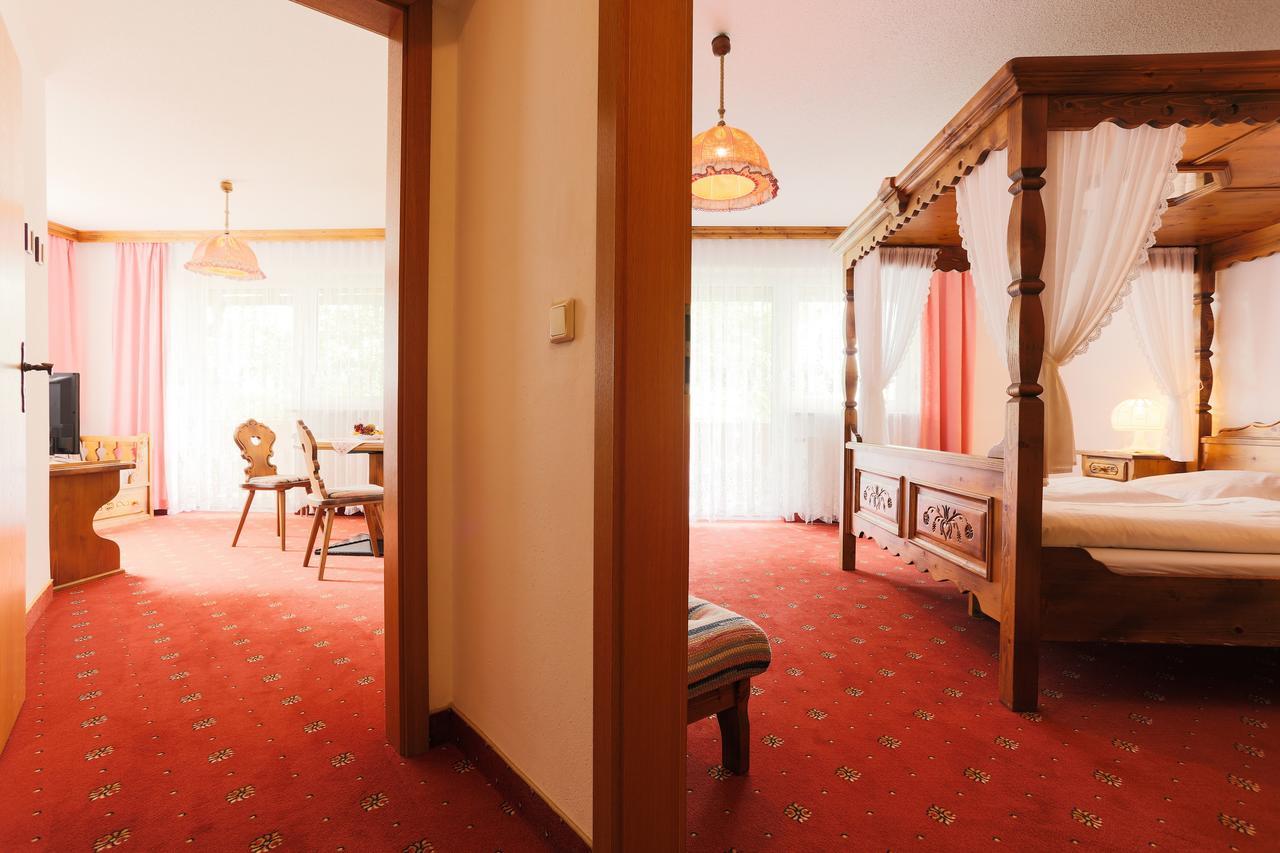 Sattelbogener Hof Hotel Traitsching Eksteriør billede